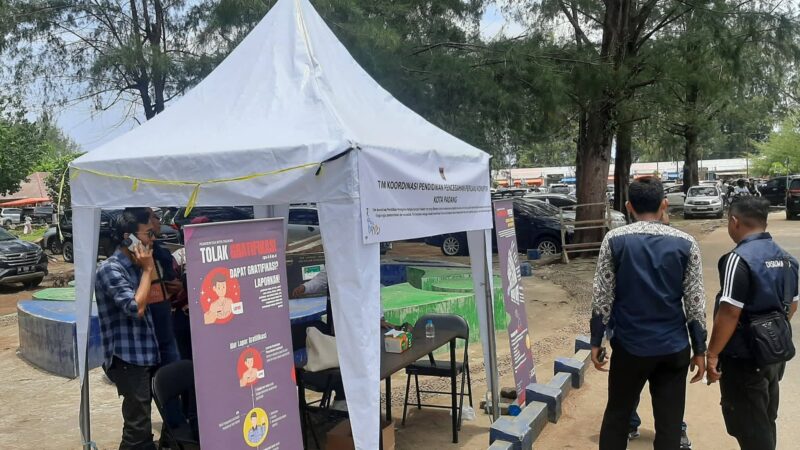 Oplus_0