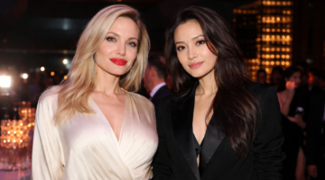 Adu Gaya Angelina Jolie vs Shu Qi di Shanghai