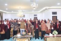 Oplus_0