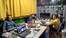 Oplus_0
