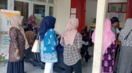 Oplus_0
