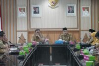 Oplus_0