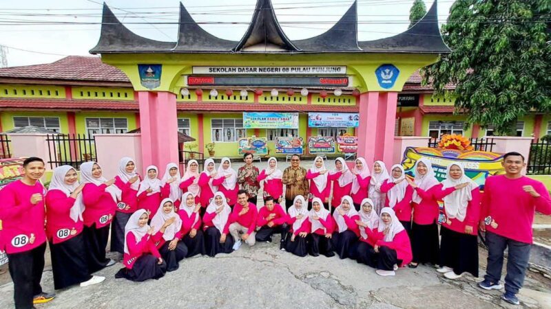 Oplus_0