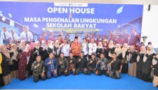 Oplus_0