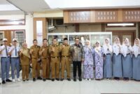 Oplus_0