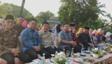 Oplus_0