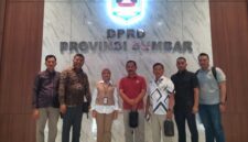 Oplus_0