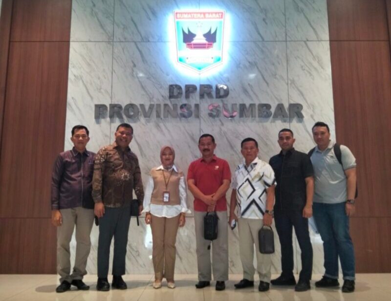 Oplus_0