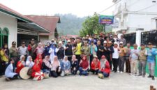 Oplus_0